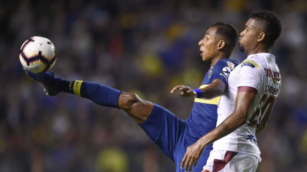 Comienza juicio a futbolista de Boca Juniors por violencia de | Diario24