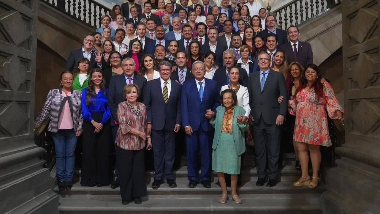 Concluye reunión de AMLO con senadores y corcholatas citan a | Diario24